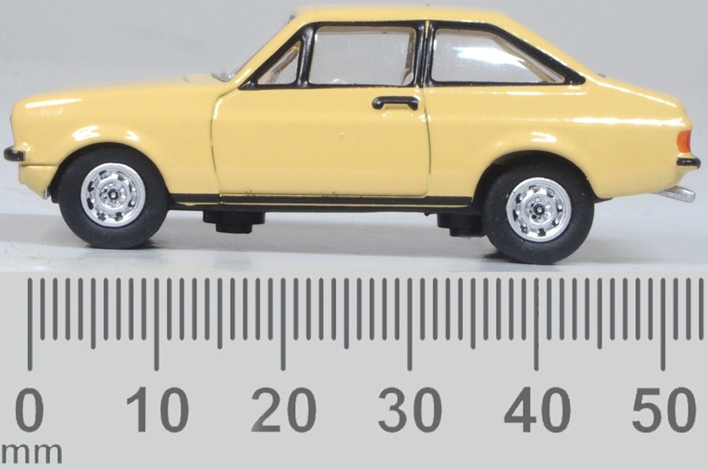 Ford Escort Mk2 Sahara Beige 1:76 Scale Diecast Car – Oxford Diecast