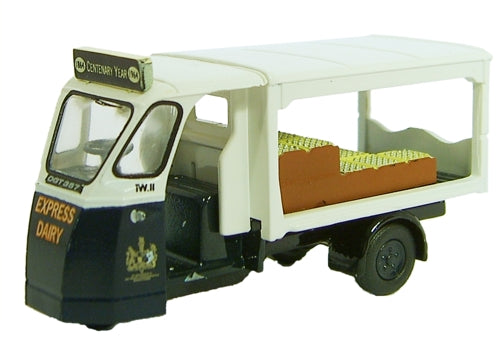 W and E Milk Float Express Dairies 1:76 Scale Diecast Model – Oxford Diecast