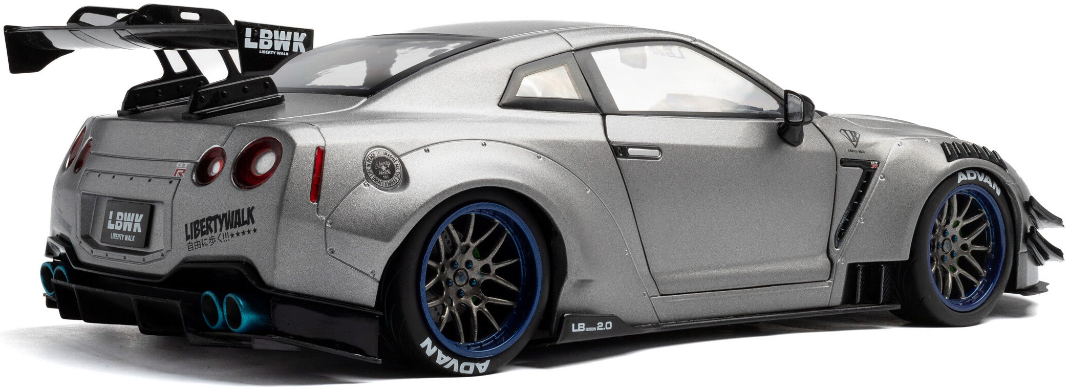 Nissan GT-R (R35) w/Liberty Walk Body Kit 2.0 Silver 2023 1:18 Scale Diecast Model Car – Solido