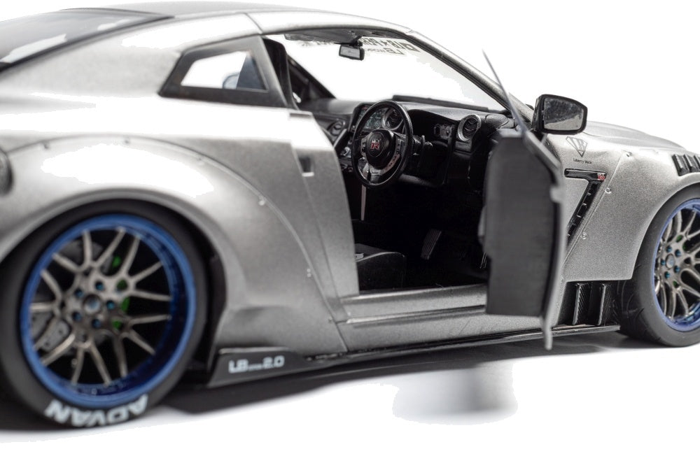 Nissan GT-R (R35) w/Liberty Walk Body Kit 2.0 Silver 2023 1:18 Scale Diecast Model Car – Solido