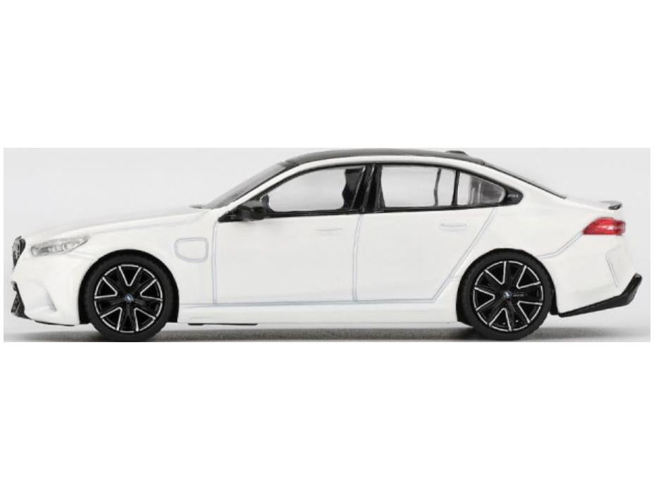 BMW M5 Alpine White (RHD) 1:64 Scale Diecast Model Car – MINI GT