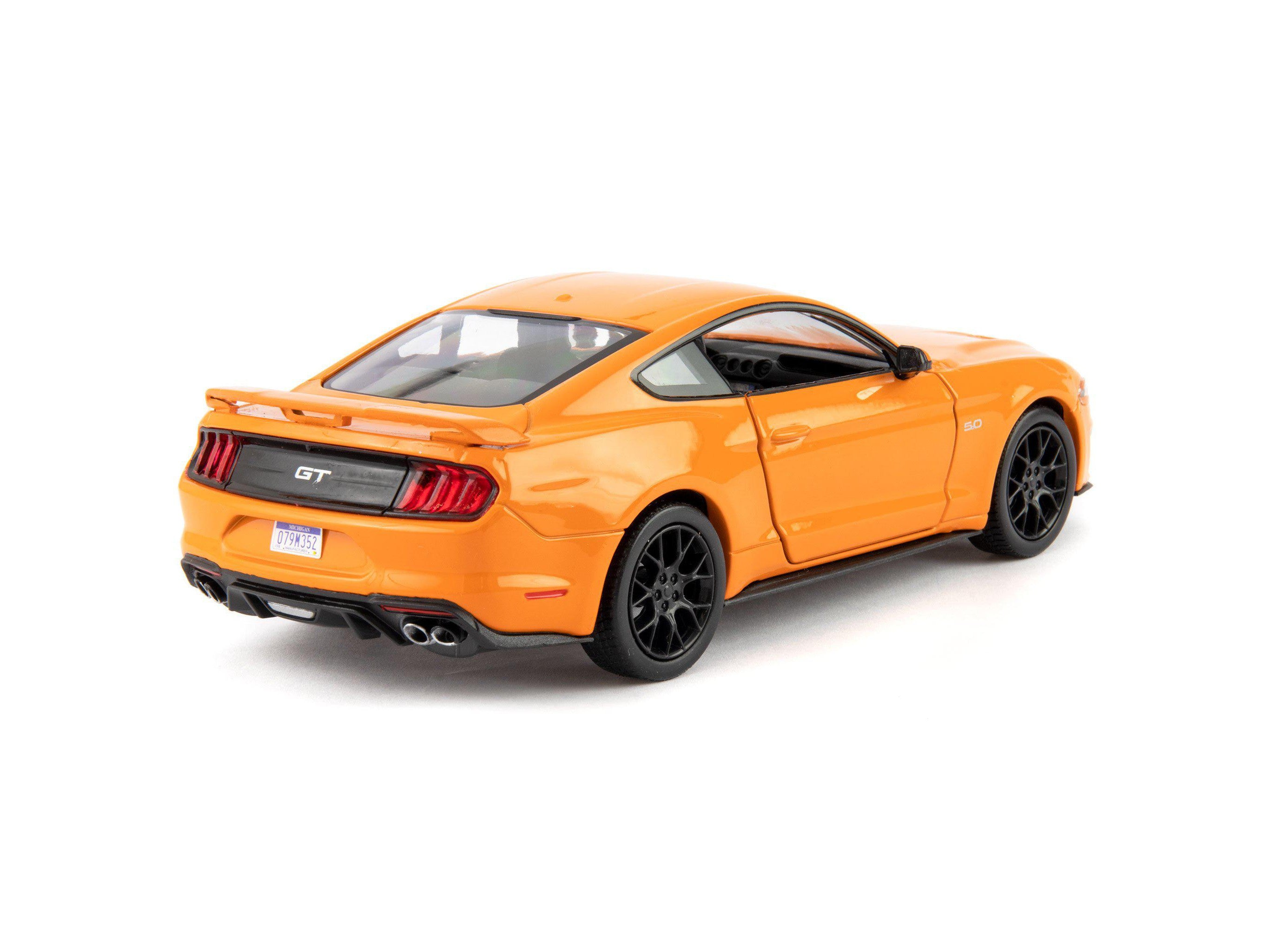 Ford Mustang GT Diecast Model Car 2018 orange - 1:24 Scale-Motormax-Diecast Model Centre