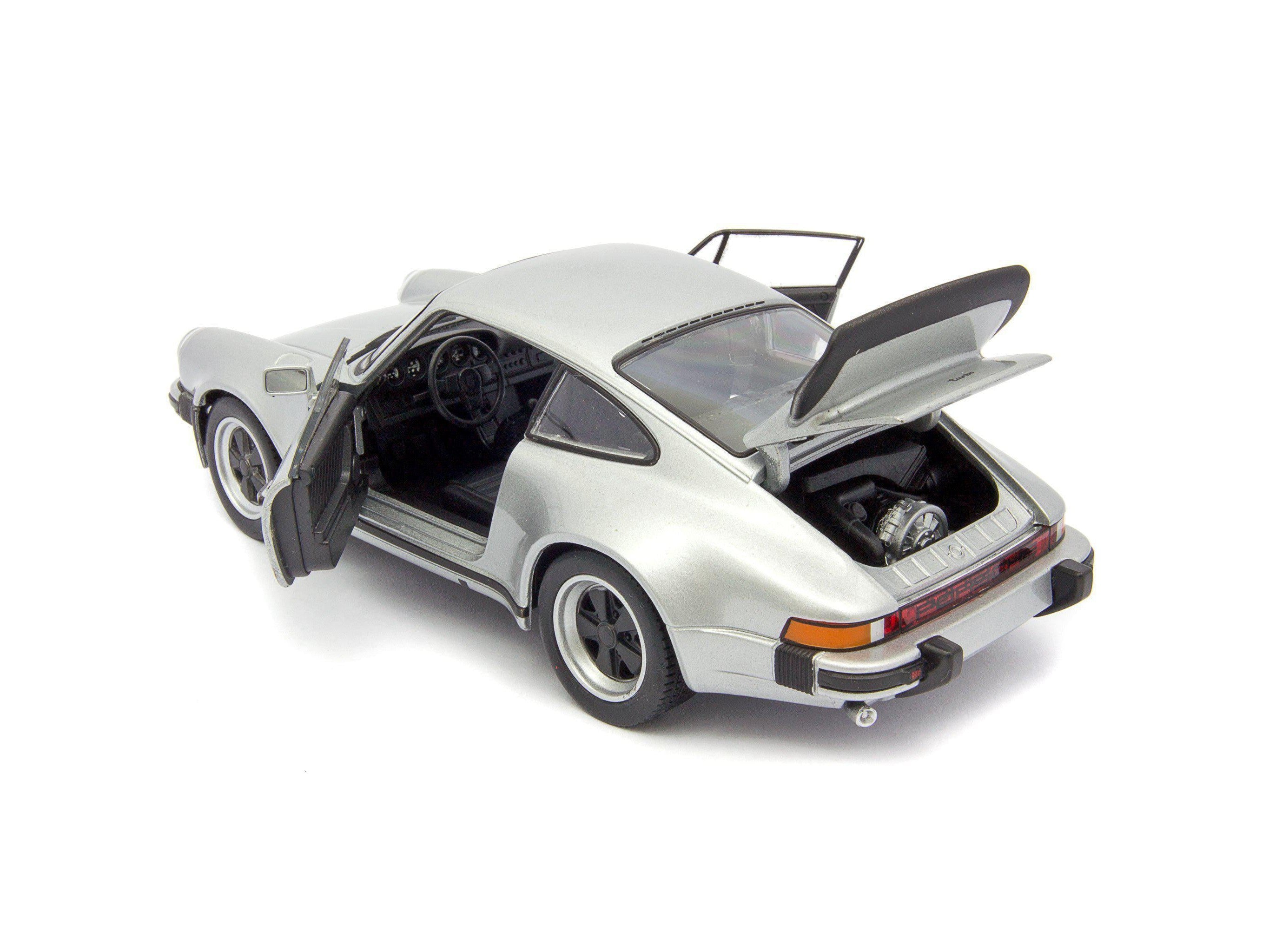 Porsche 911 Turbo 3.0 1974 silver 1:24 Scale