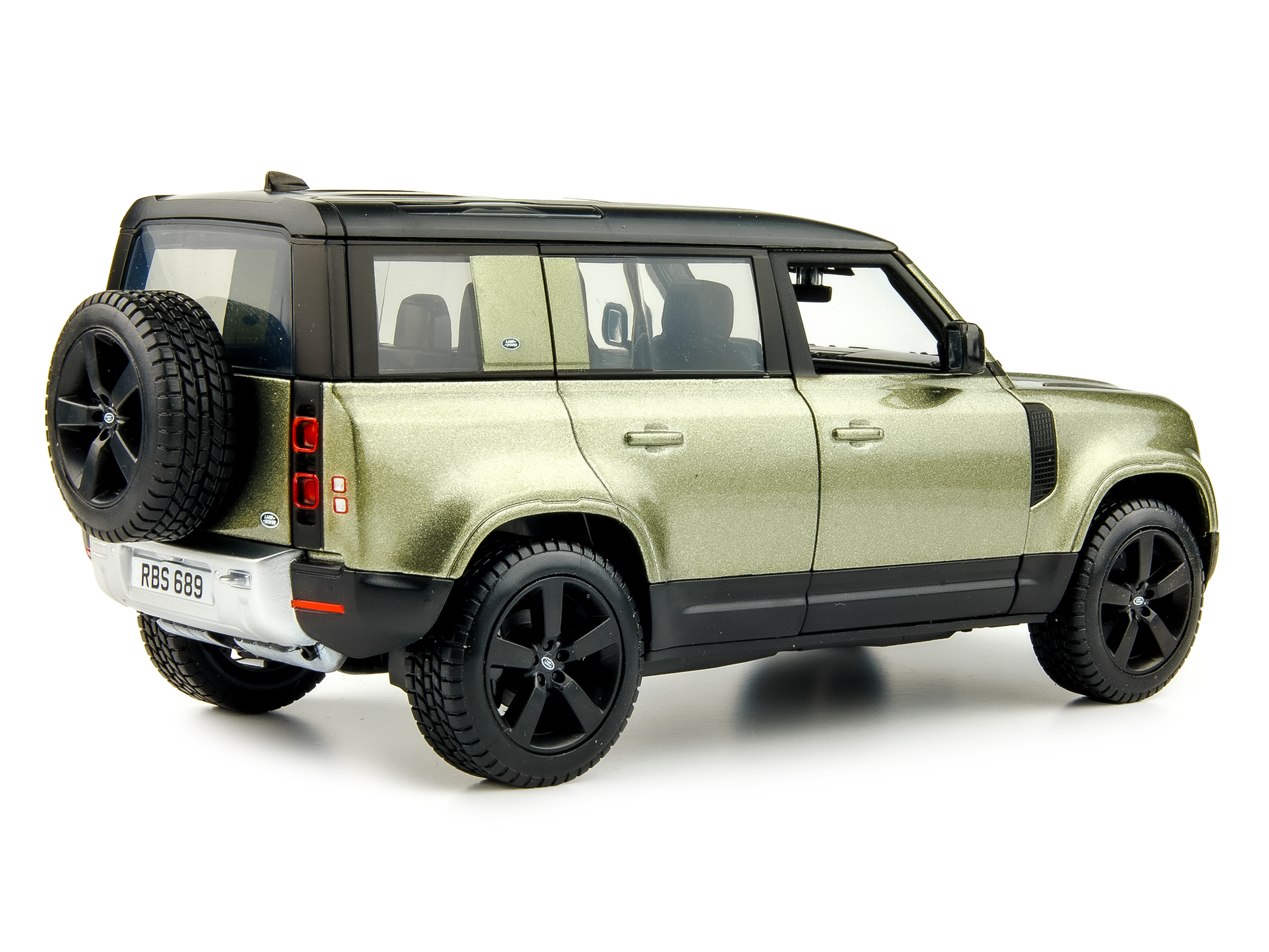 Land Rover Defender 110 green - 1:24 Scale Diecast Model Car
