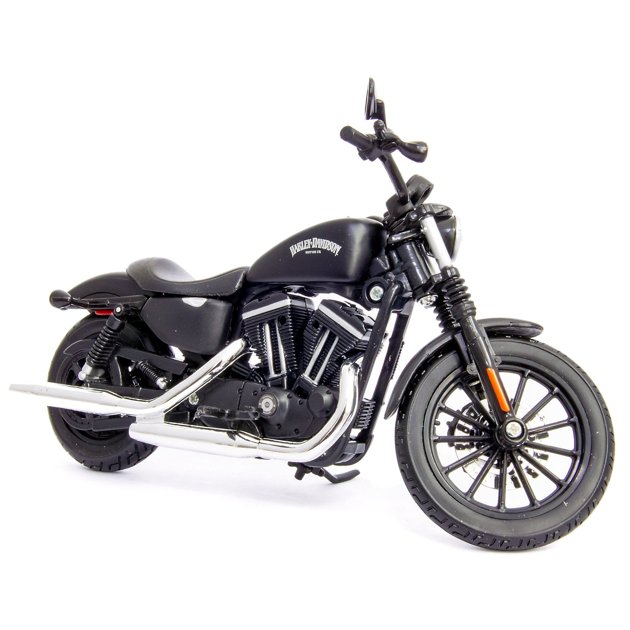  Maisto 1:12 Harley-Davidson Custom - 2013 FLHRC Road King  Classic : Toys & Games