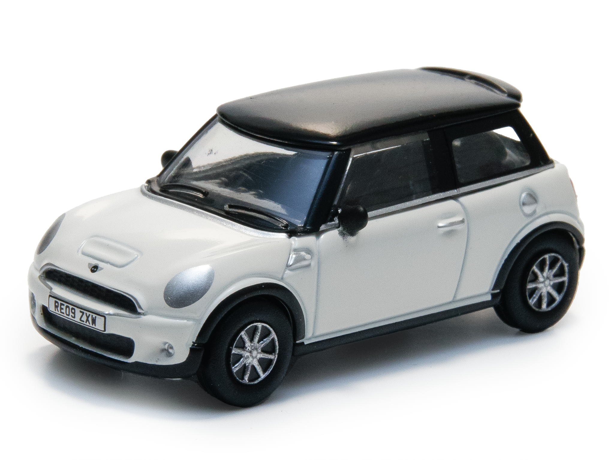 MINI Pepper White - 1:76 Scale Diecast Model Car