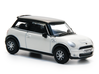 MINI Pepper White - 1:76 Scale