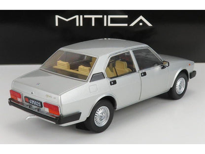 Alfa Romeo Alfetta Berlina 2000L 1978 Silver 749 1:18 Scale Diecast Model Car – Mitica-Mitica-Diecast Model Centre