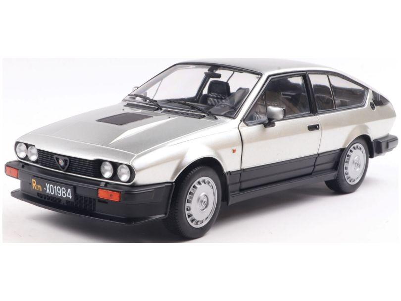 Alfa Romeo GTV6 Silver 1984 1:18 Scale Solido Diecast Model Car-Solido-Diecast Model Centre