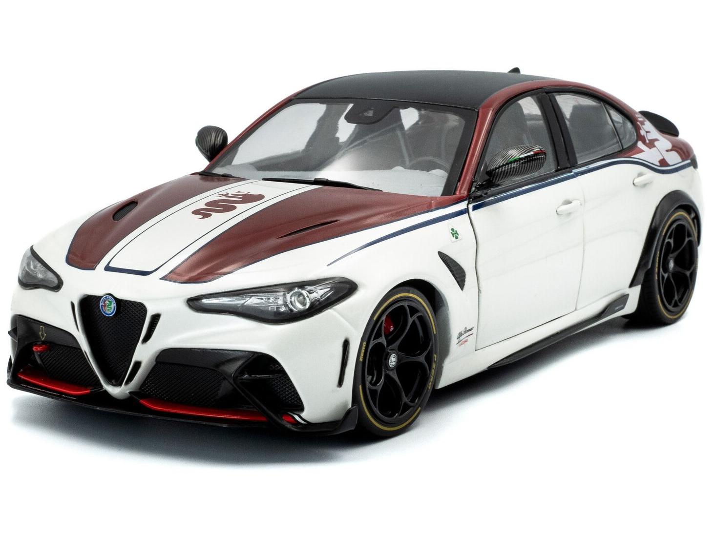 Alfa Romeo Giulia GTA-M 2023 Bianco Rosso White 1:18 Scale Solido Diecast Model-Solido-Diecast Model Centre