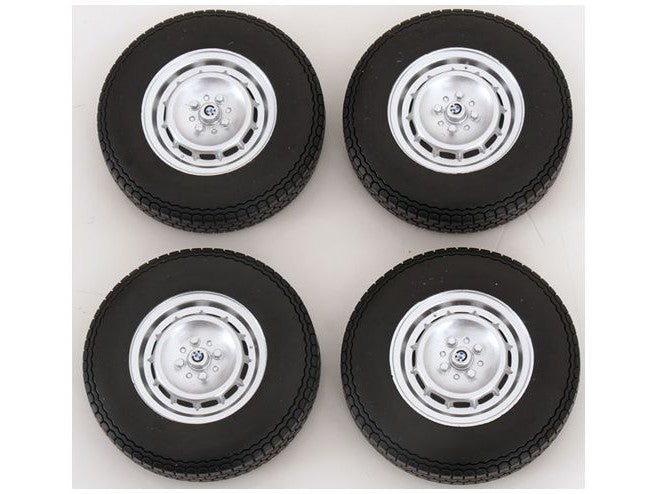 BMW 02 Wheels and Tyres Set 4 - 1:18 Scale-KK Scale-Diecast Model Centre