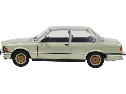 BMW 323i Resedagrun Metallic 1980 1:18 Scale Diecast Car – Solido-Solido-Diecast Model Centre