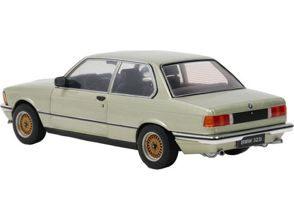 BMW 323i Resedagrun Metallic 1980 1:18 Scale Diecast Car – Solido-Solido-Diecast Model Centre
