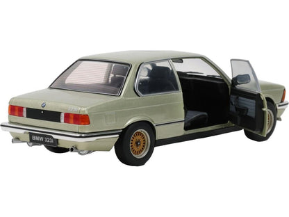 BMW 323i Resedagrun Metallic 1980 1:18 Scale Diecast Car – Solido-Solido-Diecast Model Centre