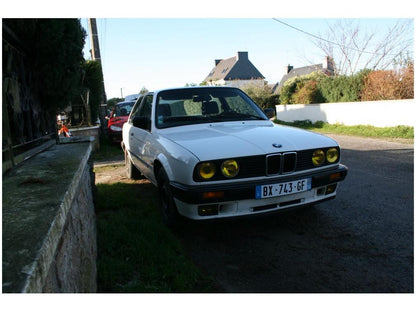 BMW 325i Alpine White 1986 1:18 Scale Solido Diecast Model Car-Solido-Diecast Model Centre