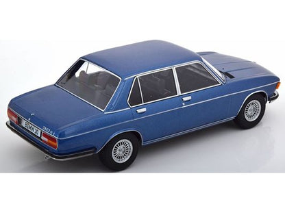 BMW 3.0S (E3) 2.Series 1971 blue metallic 1:18 Scale Model Car
