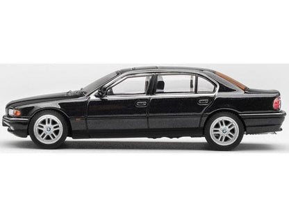 BMW 750iL Black Sapphire (RHD) Blister Packaging 1:64 Scale Diecast Model Car – MINI GT-MINI GT-Diecast Model Centre