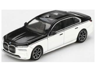 BMW I7 XDRIVE60 Alpine White/Black Sapphire (RHD) 1:64 Scale MINI GT Diecast Model-MINI GT-Diecast Model Centre