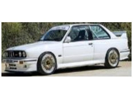 BMW M3 (E30) Kit Version V1 1989 white - 1:18 Scale Diecast Model Car-Solido-Diecast Model Centre