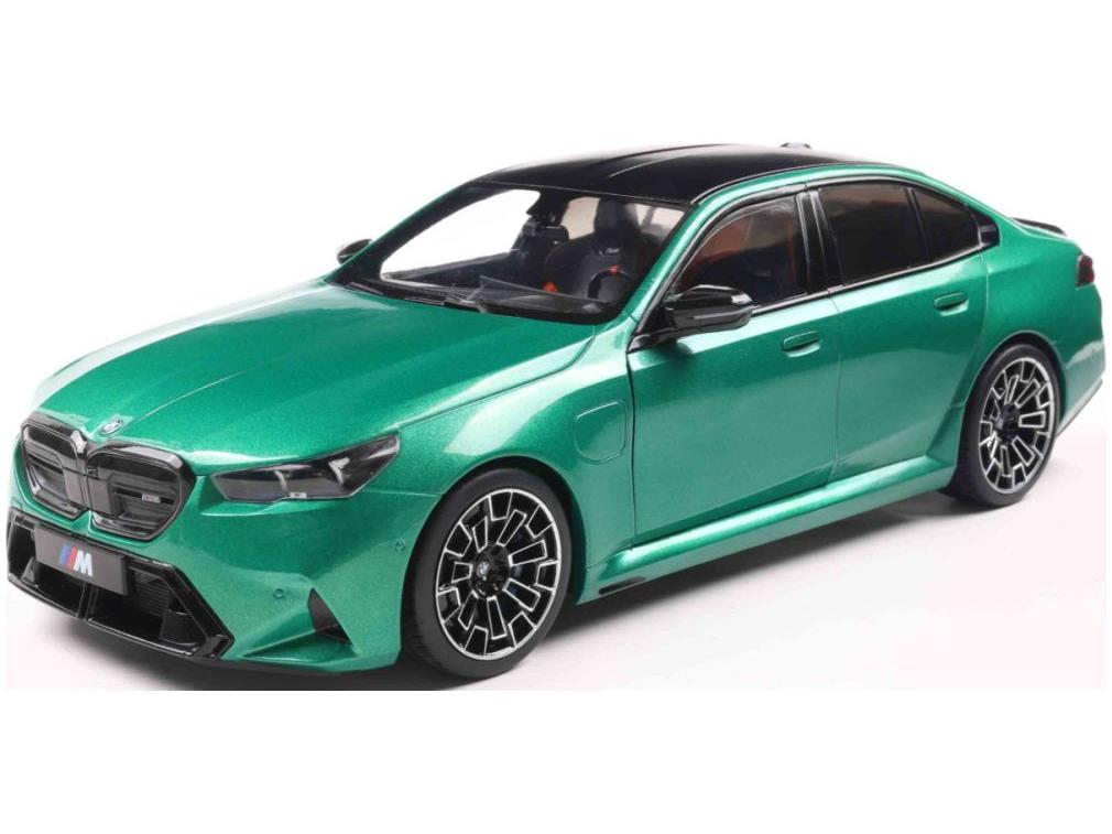 BMW M5 M Isle of Man Green Metallic 2025 1:18 Scale Solido Diecast Model Car-Solido-Diecast Model Centre