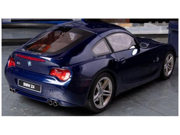 BMW Z4 M Coupe Interlagos Blue Metallic 2006 1:18 Scale Resin Model Car – OttOmobile-OttOmobile-Diecast Model Centre