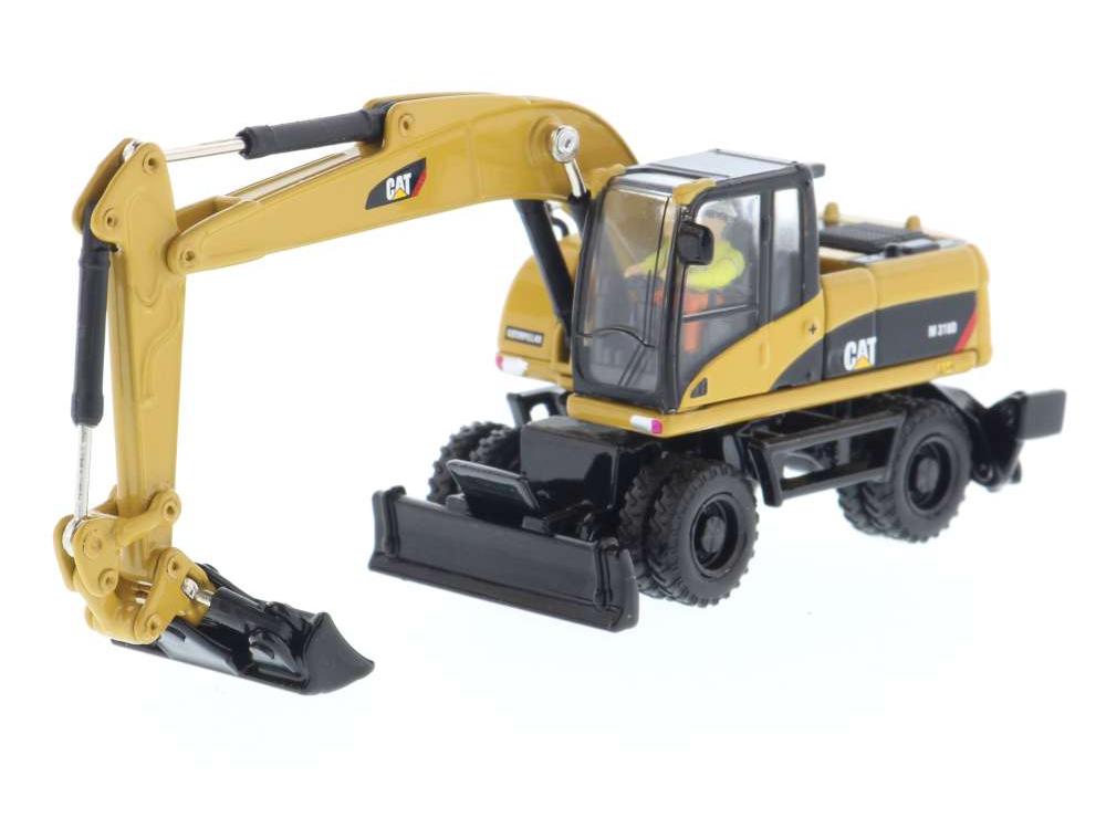 CAT M318D Wheeled Excavator 1:87 Scale Diecast Masters Model-Diecast Masters-Diecast Model Centre