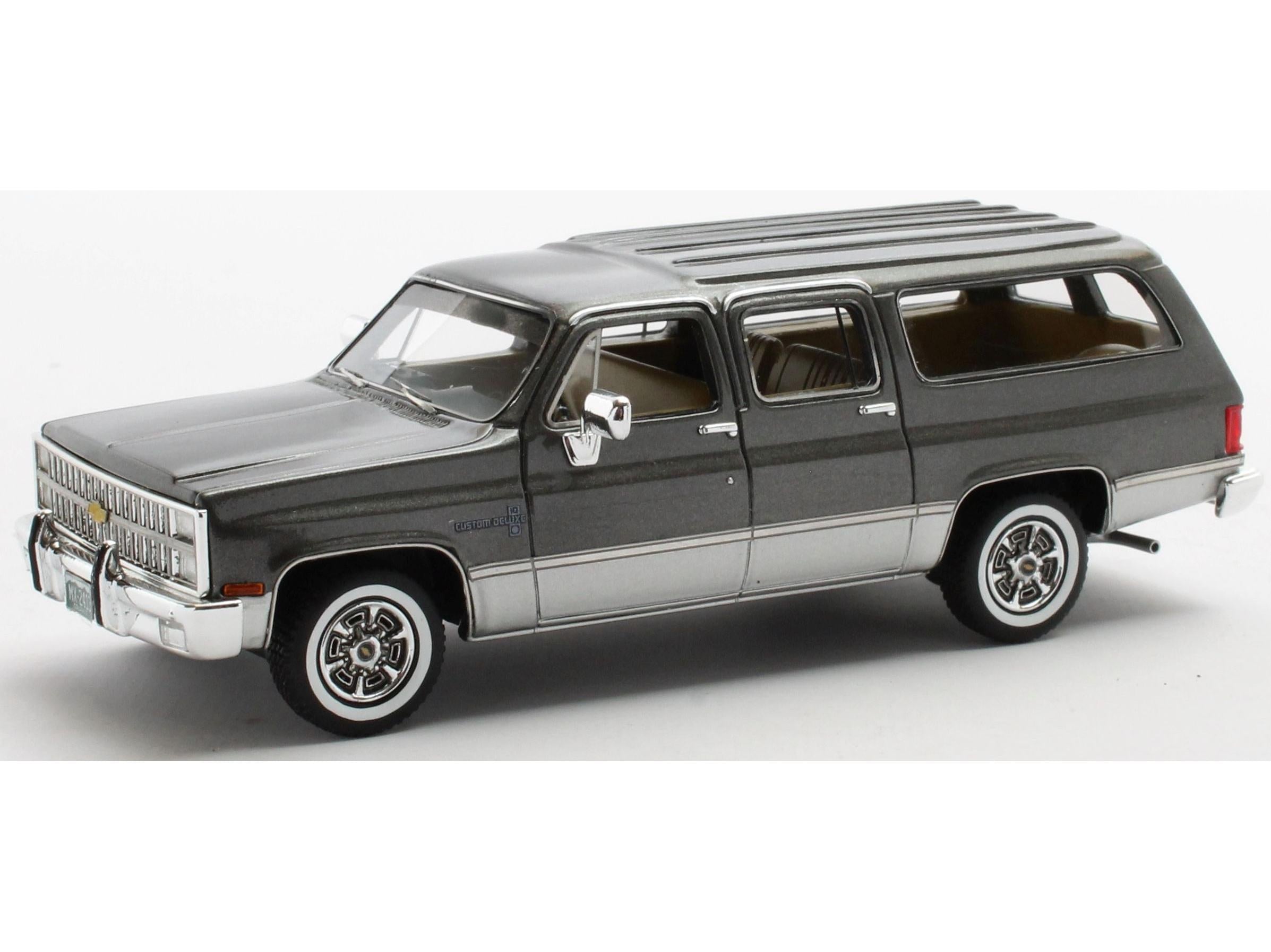Chevrolet Suburban Grey Metallic 1981 1:43 Scale Matrix Resin Model Car-Matrix-Diecast Model Centre