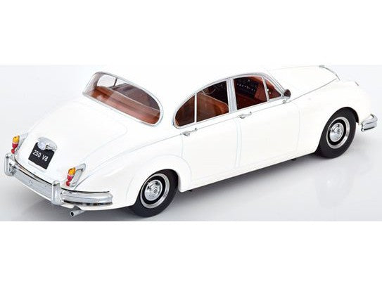 Daimler 250 V6 1962 white w/brown interior - 1:18 Scale Diecast Model Car-KK Scale-Diecast Model Centre