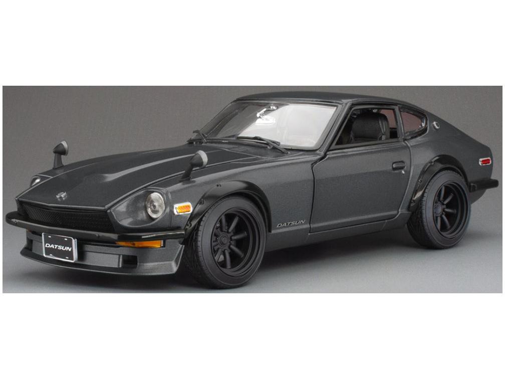 Datsun 240Z Dark Grey 1971 1:18 Scale Sun Star Diecast Model Car-Sun Star-Diecast Model Centre
