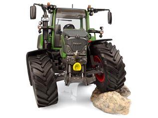 Fendt 620 Vario Tractor 1:32 Scale Universal Hobbies Diecast Model-Universal Hobbies-Diecast Model Centre
