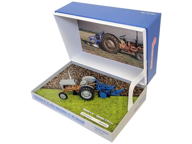 Ferguson FE35 Tractor and Ransomes TS59 Plough Set Limited Edition 1000pcs 1:32 Scale Universal Hobbies Diecast Model-Universal Hobbies-Diecast Model Centre