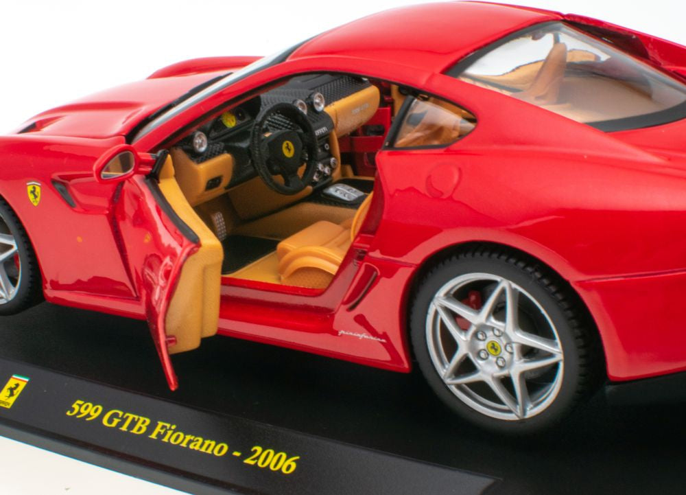 Ferrari 599 GTB Fiorano 2006 red - 1:24 Scale Model Car-Unbranded-Diecast Model Centre