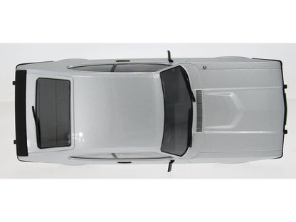 Ford Capri Mk3 3.0 S Strato Silver RHD - UOO 303T - UK Special 500pcs 1:18 Scale Diecast Model Car – Model Car Group-Model Car Group-Diecast Model Centre