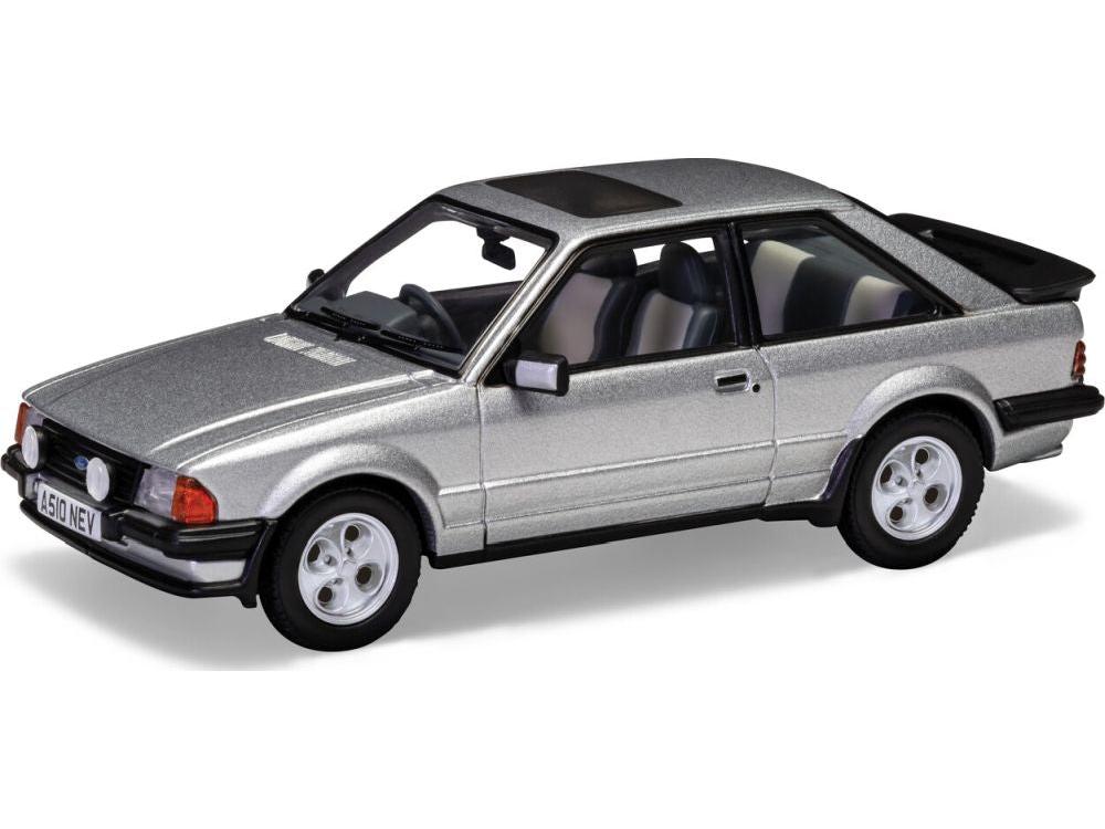 Ford Escort Mk3 XR3i Strato Silver 1:43 Scale Corgi Vanguards Diecast Model-Corgi-Diecast Model Centre