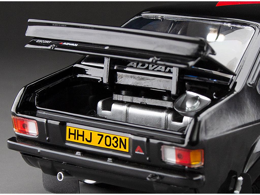 Ford Escort RS1800 #31 Shinozuka Harris Rallye de Portugal Vinho do Porto 1981 1:18 Scale Sun Star Diecast Model