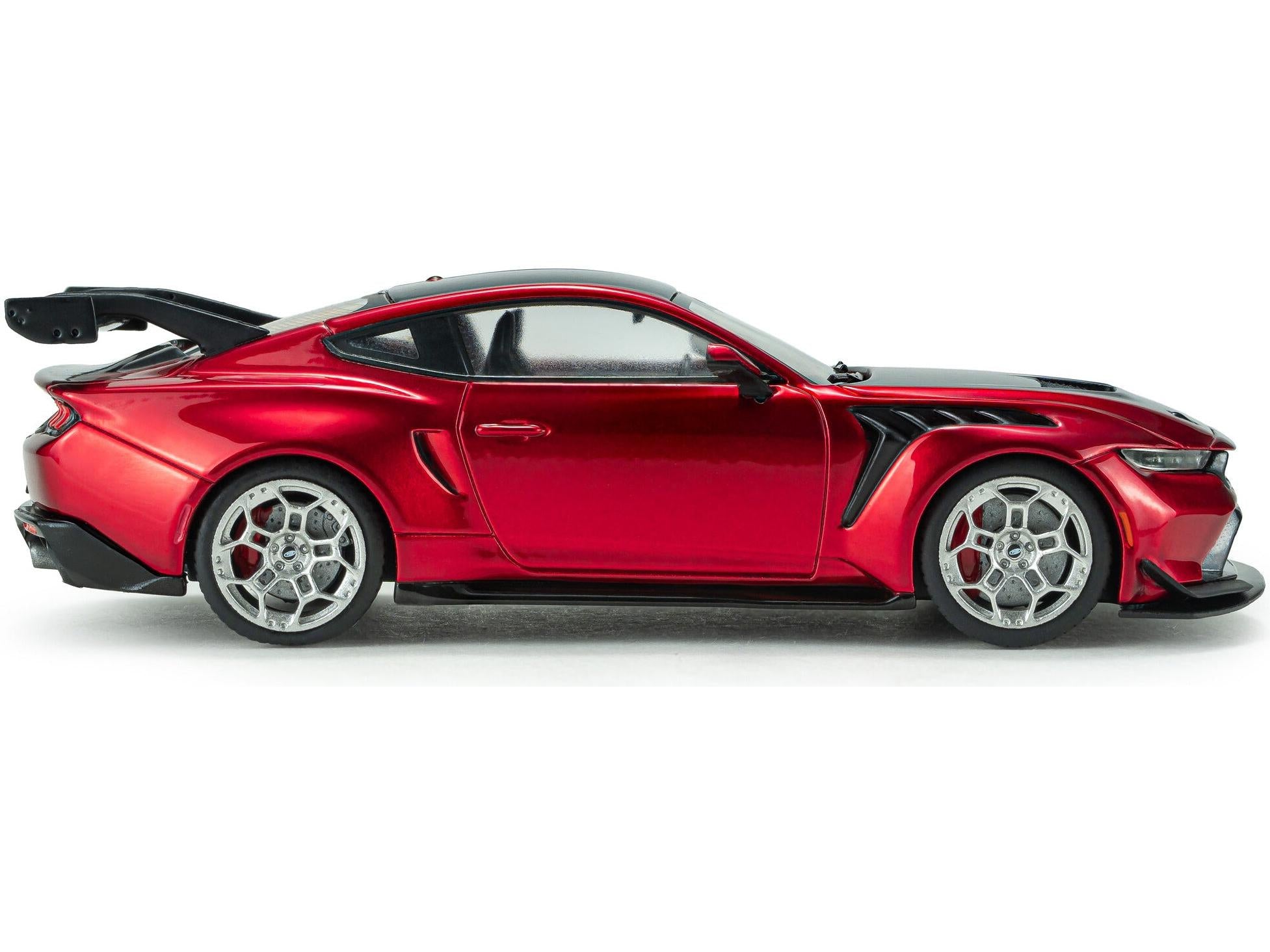 Ford Mustang GTD Molten Magenta Metallic Tri-Coat 2025 1:43 Scale Diecast Model Car – Solido-Solido-Diecast Model Centre