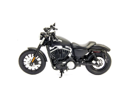 Harley Davidson Iron 883 diecast 1:12 Black Maisto Motorcycle Model
