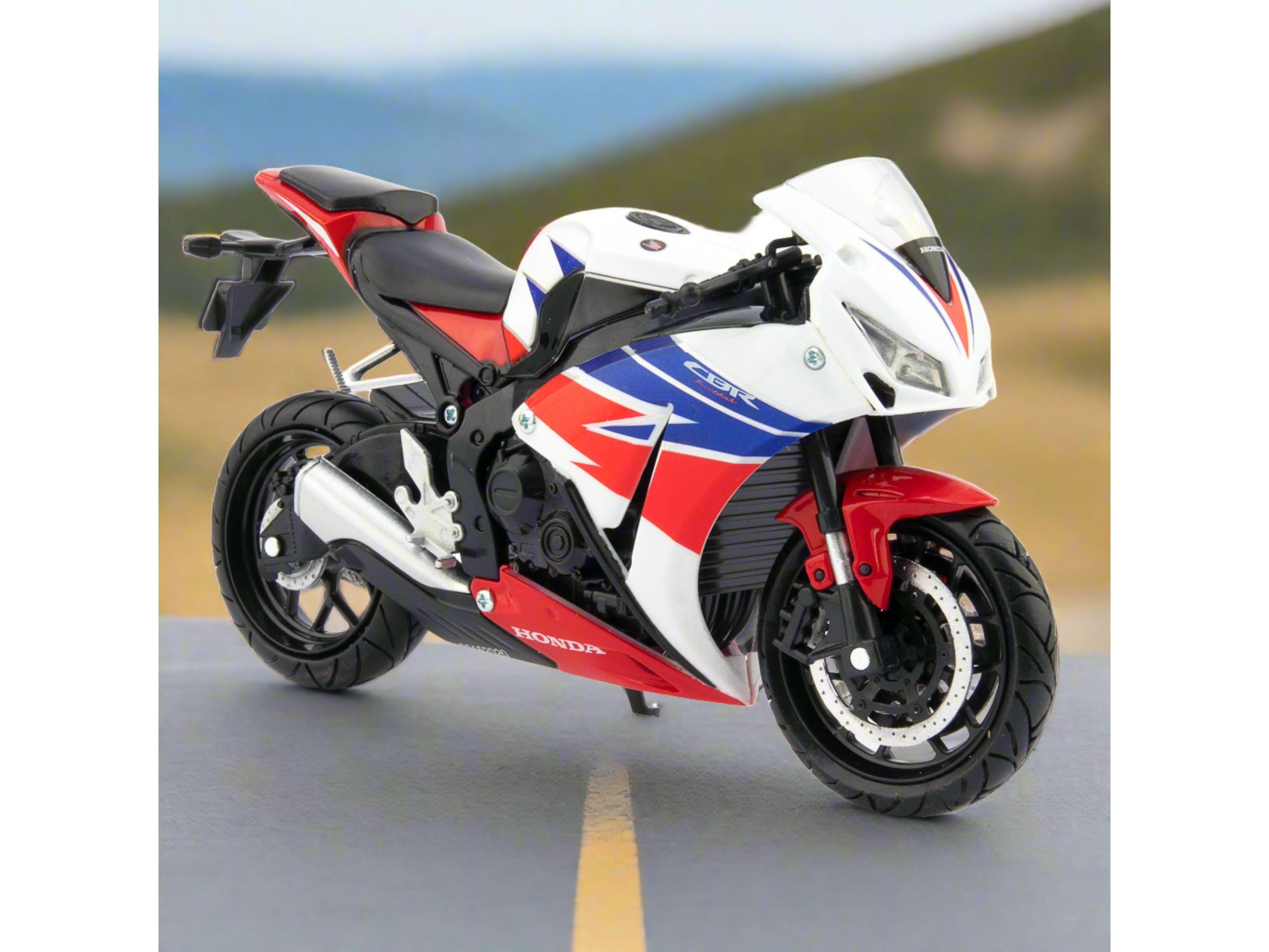 Honda CBR1000RR white/red/blue - 1:12 Scale Motorbike Model-NewRay-Diecast Model Centre