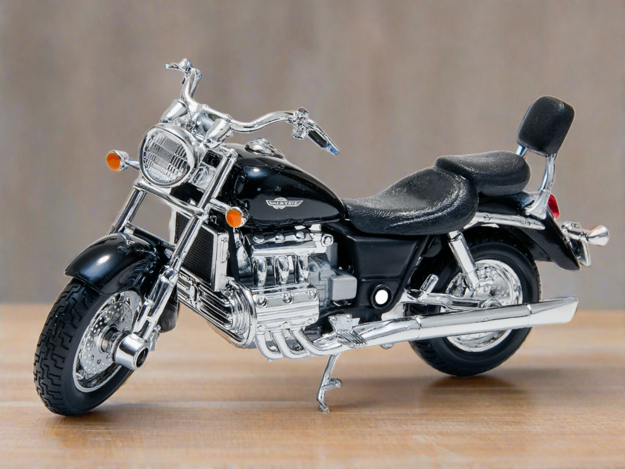 Honda F6C Valkyrie black - 1:18 Scale Diecast Model Motorcycle