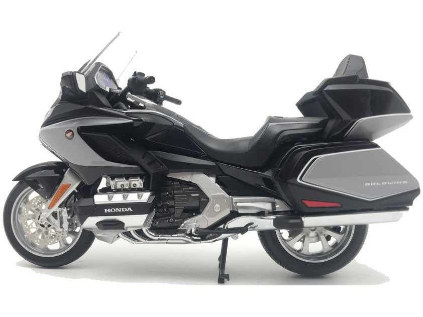 Honda GL1800 Gold Wing Tour 2020 grey - 1:12 Scale Diecast Model Motorcycle-LCD Models-Diecast Model Centre