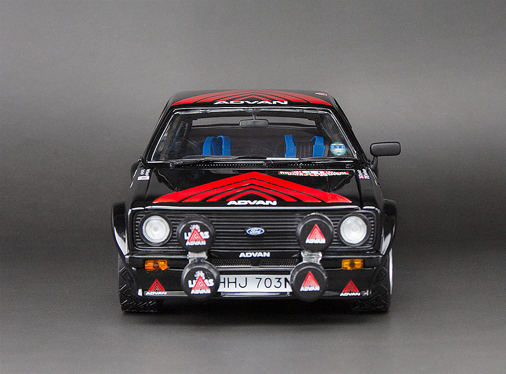 Ford Escort RS1800 #31 Shinozuka Harris Rallye de Portugal Vinho do Porto 1981 1:18 Scale Sun Star Diecast Model
