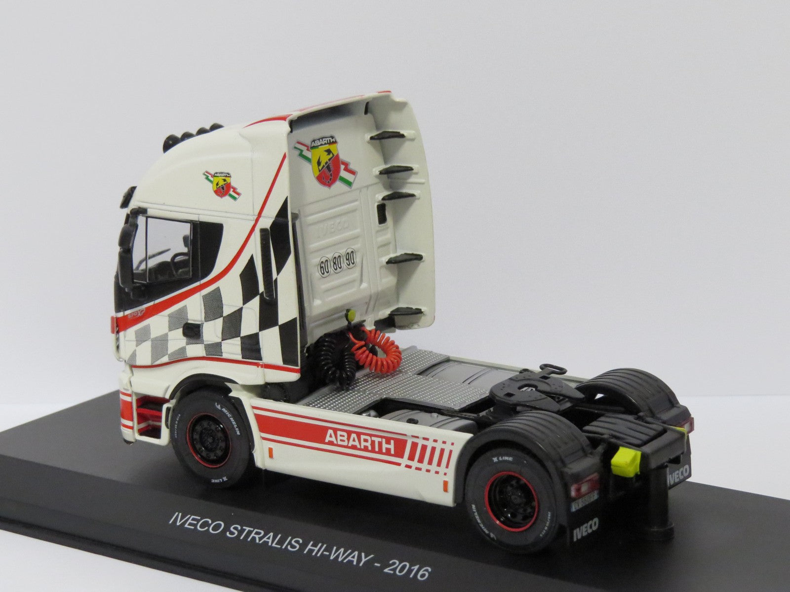 Iveco Stralis Hi-Way 2016 Abarth (White) 1:43 Scale Unbranded Diecast Model Truck-Unbranded-Diecast Model Centre