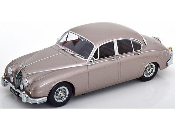 Jaguar MK2 3.8 1959 Pearl Silver - 1:18 Scale Diecast Model Car-KK Scale-Diecast Model Centre