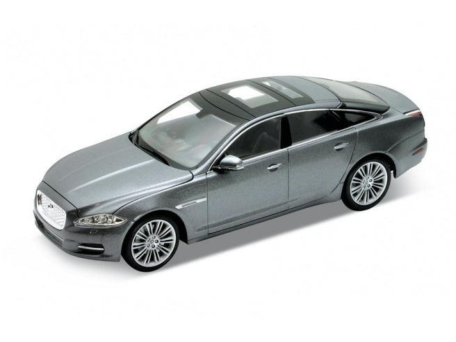 Jaguar XJ 2010 Metallicallic Grey 1:24 Scale Welly Diecast Model-Welly-Diecast Model Centre