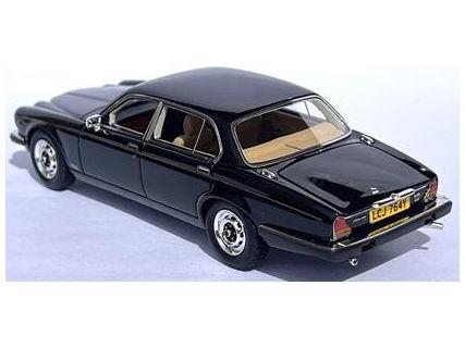 Jaguar XJ6 SIII 4.2 Black 1979-1985 1:43 Scale Matrix Resin Model Car-Matrix-Diecast Model Centre