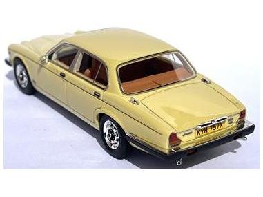 Jaguar XJ6 SIII 4.2 Portland Beige 1979-1985 1:43 Scale Matrix Resin Model Car-Matrix-Diecast Model Centre