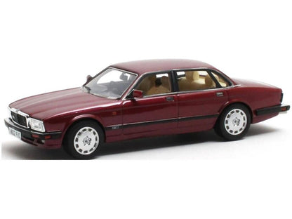 Jaguar XJR (XJ40) Red Metallic 1991-1994 1:43 Scale Matrix Resin Model Car-Matrix-Diecast Model Centre
