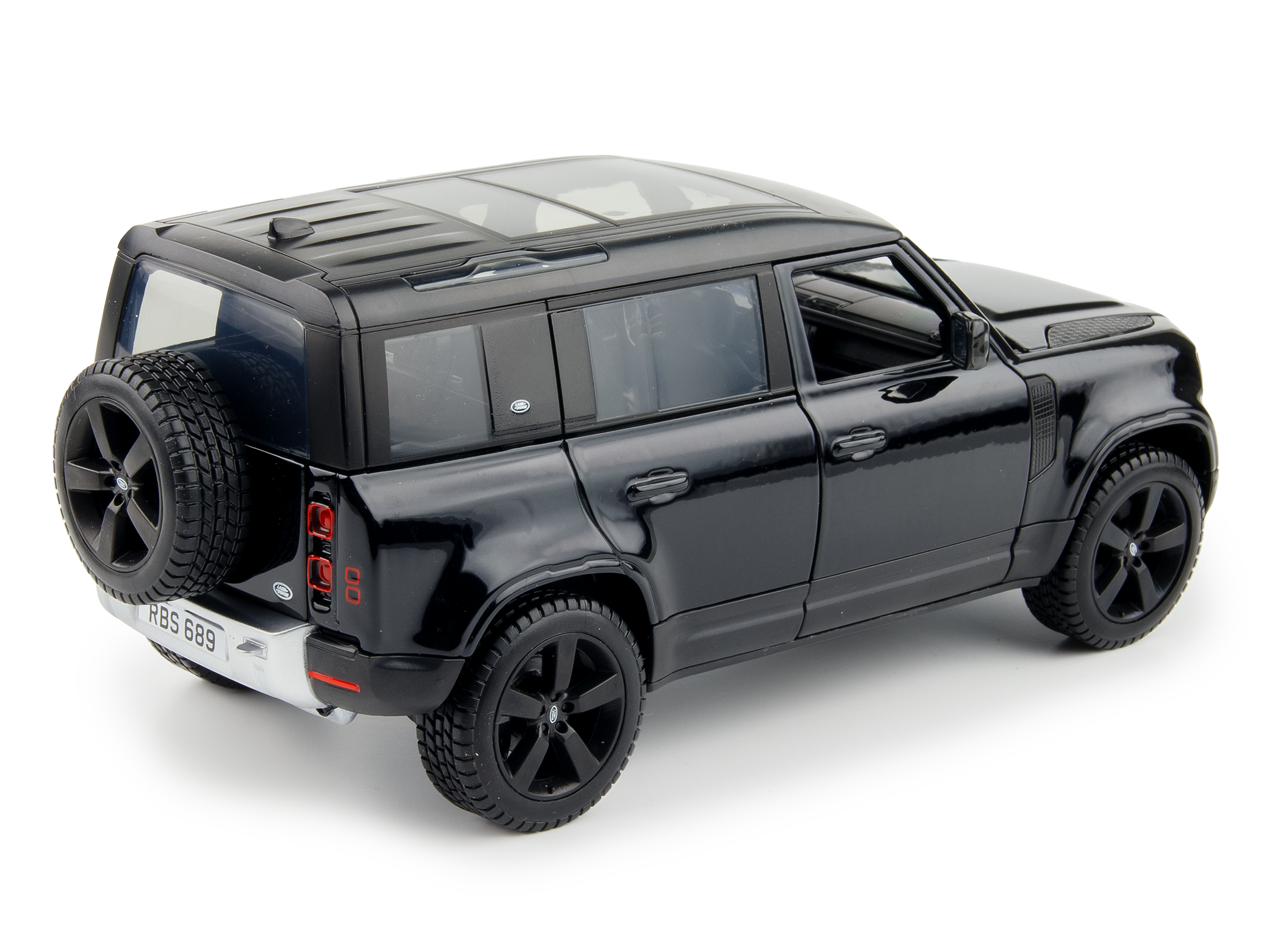 Land Rover Defender 110 Diecast Model 1:24 Scale Black Bburago