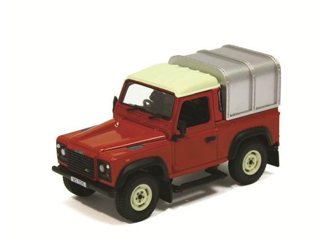 Land Rover Defender 90 Green 1:32 Scale Britains-Britains-Diecast Model Centre