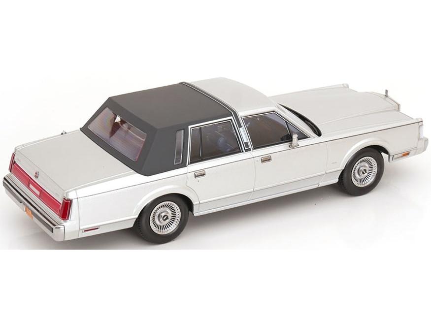 Lincoln Town Car 1985 Silver/Dark Grey From The Movie 'Air' 1:18 Scale Diecast Car – KK Scale-KK Scale-Diecast Model Centre